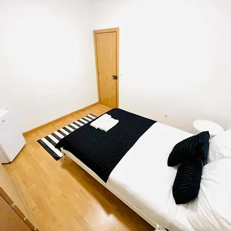 Lisbon 87 City Center Flat Ideal For Groups And Families-3